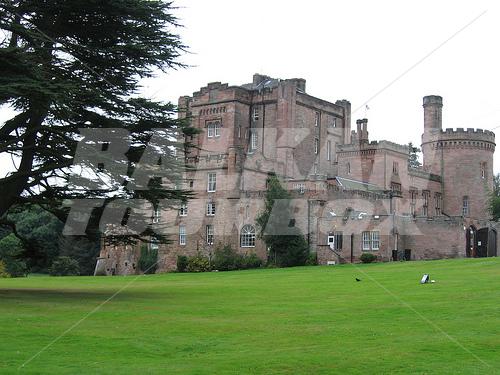почивка в Dalhousie Castle