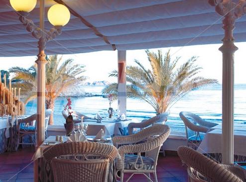 holiday in NH Hesperia Villamil
