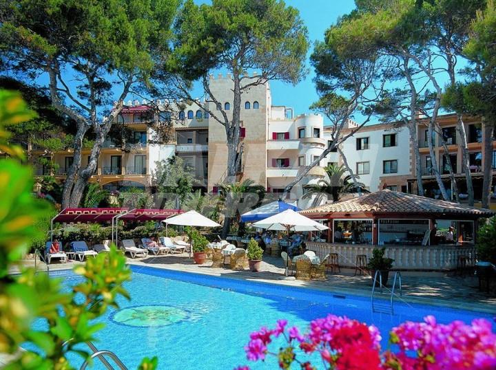 holiday in  NH Hesperia Villamil