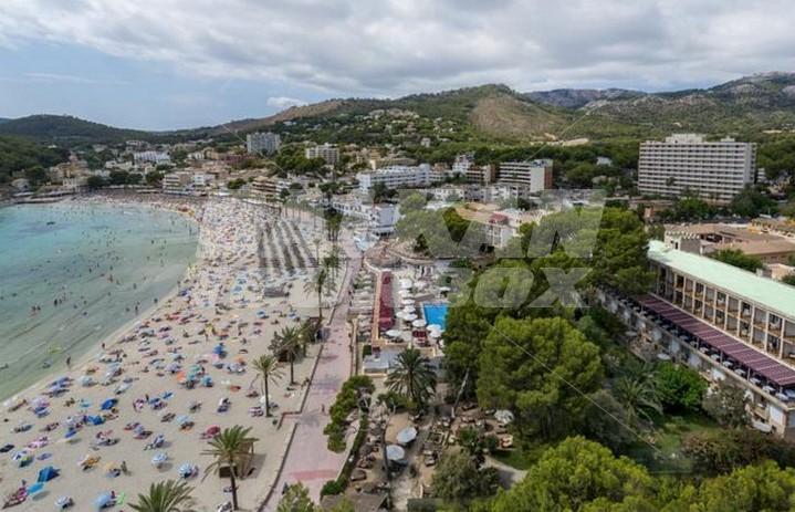 holiday in NH Hesperia Villamil