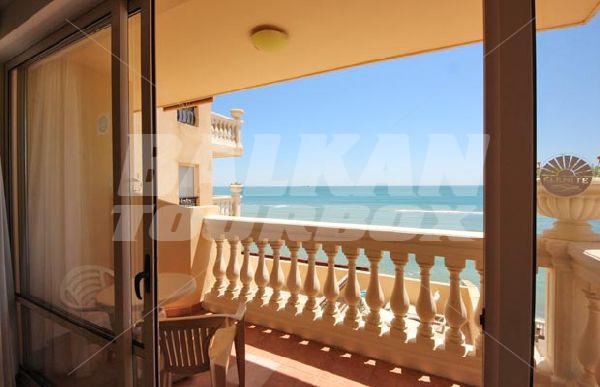 holiday in Royal Bay