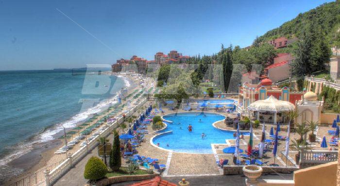 holiday in Royal Bay