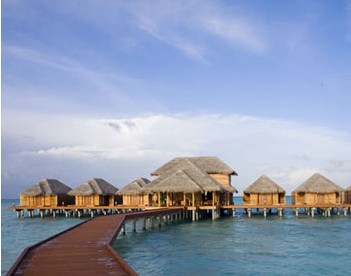 почивка в  Anantara Dhigu