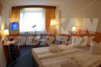 почивка в Savoy Frankfurt