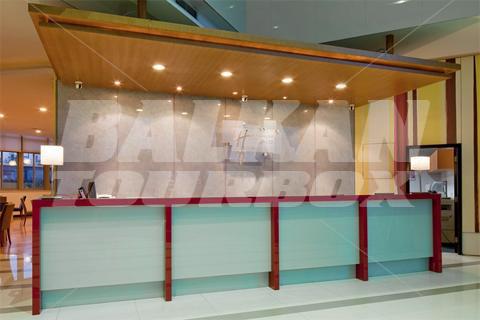 holiday in Holiday Inn Express Zhabеi