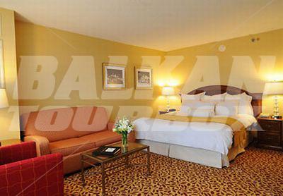 почивка в Kansas City Marriott Country Club Plaza