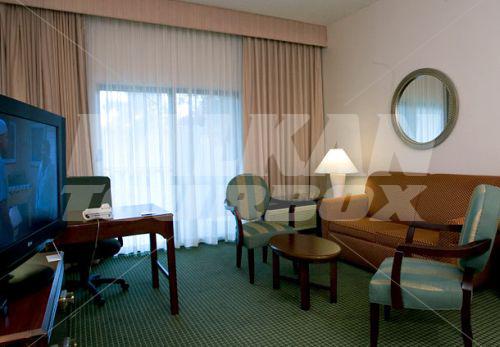 почивка в Courtyard by Marriott Lafayette Airport