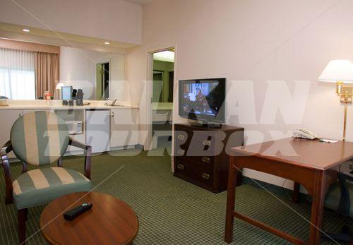 почивка в Courtyard by Marriott Lafayette Airport