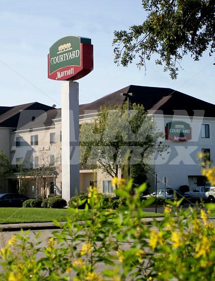 почивка в Courtyard by Marriott Lafayette Airport