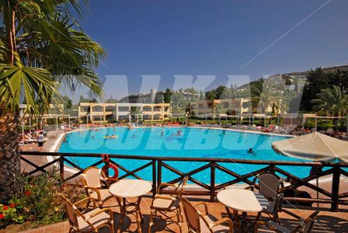 holiday in Kipriotis Hippocrates and Maris Suites