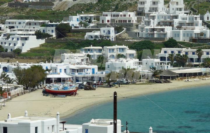 holiday in Ornos Beach Hotel