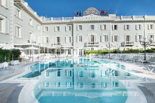 почивка в Grand Hotel Des Bains