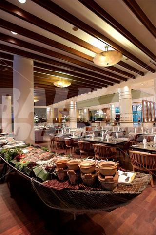 почивка в Parkroyal Saigon