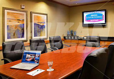 почивка в Courtyard by Marriott San Diego Airport/Liberty Station