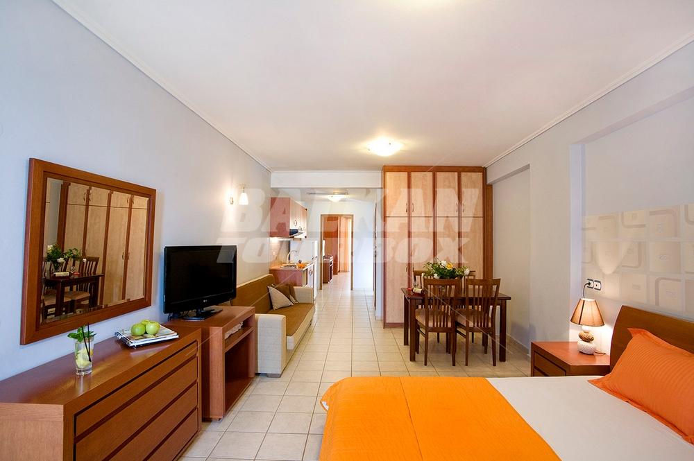 holiday in Grand Nefeli