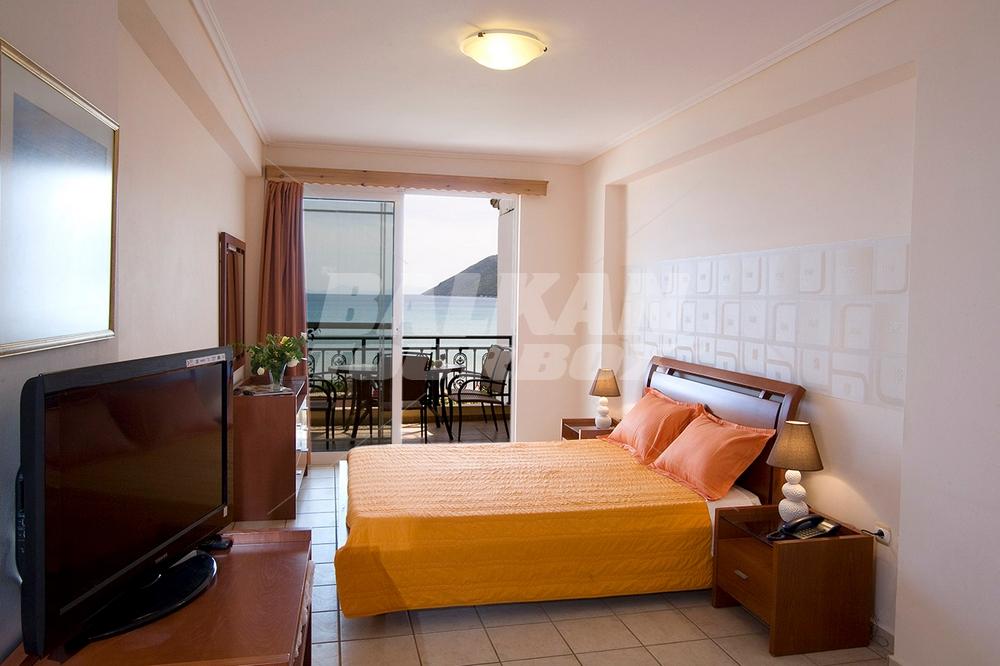 holiday in Grand Nefeli