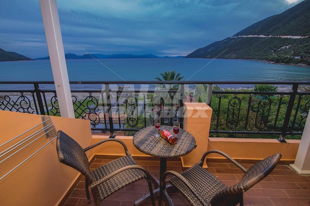 holiday in Grand Nefeli