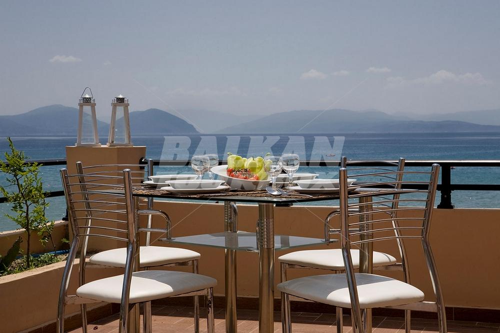holiday in Grand Nefeli