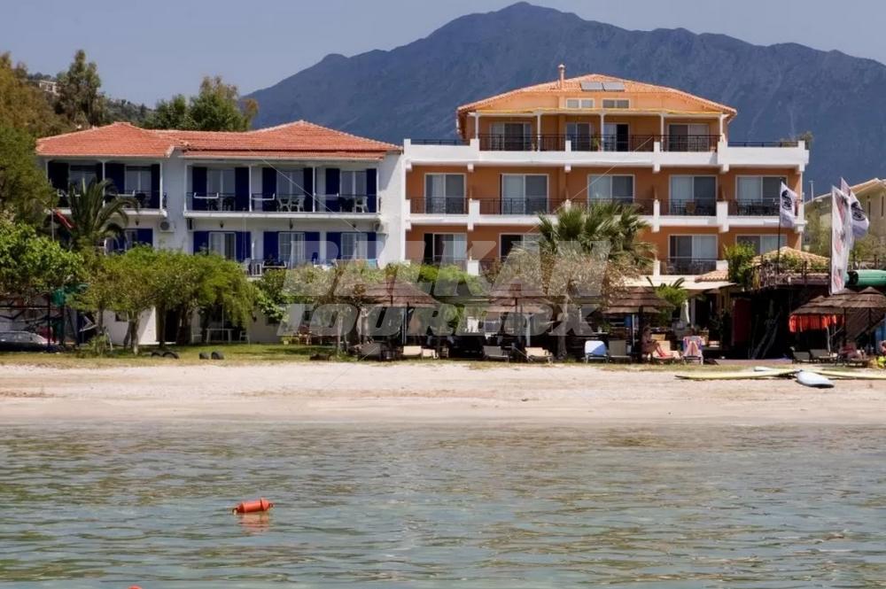 holiday in Grand Nefeli