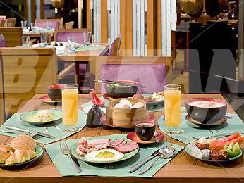 holiday in Grand Mercure Hongqiao