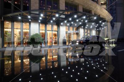 holiday in Grand Mercure Hongqiao