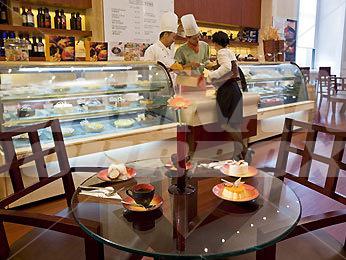 holiday in Grand Mercure Hongqiao