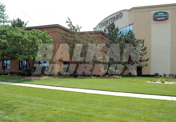 почивка в Courtyard by Marriott Columbus West