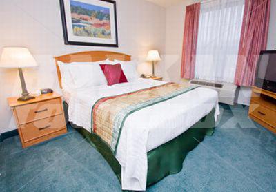почивка в TownePlace Suites by Marriott Ontario Airport