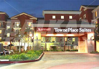 почивка в TownePlace Suites by Marriott Ontario Airport