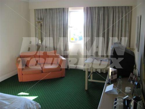 почивка в Hilton Dartford Bridge