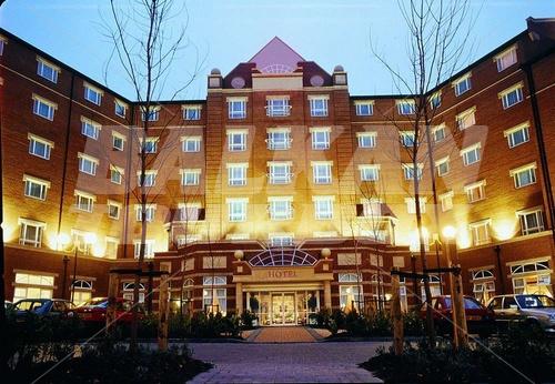 почивка в Hilton Dartford Bridge