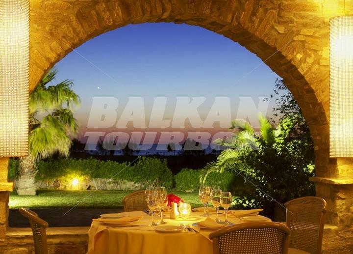 holiday in Yria Resort