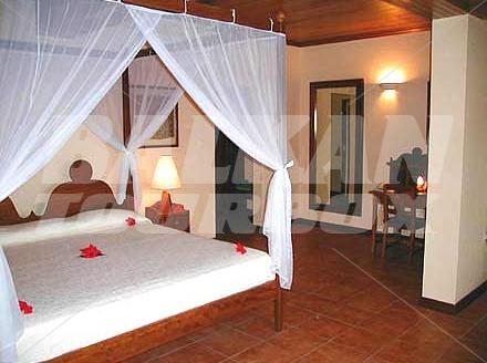holiday in L'Archipel