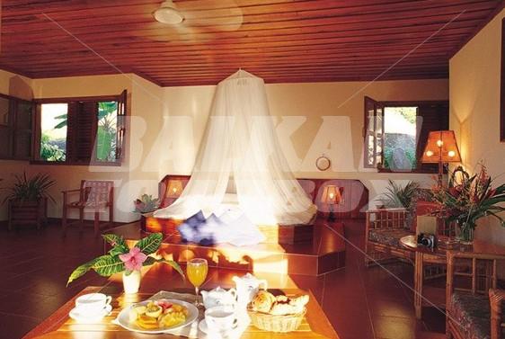 holiday in L'Archipel