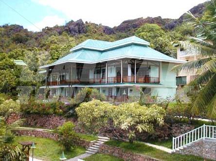 holiday in L'Archipel