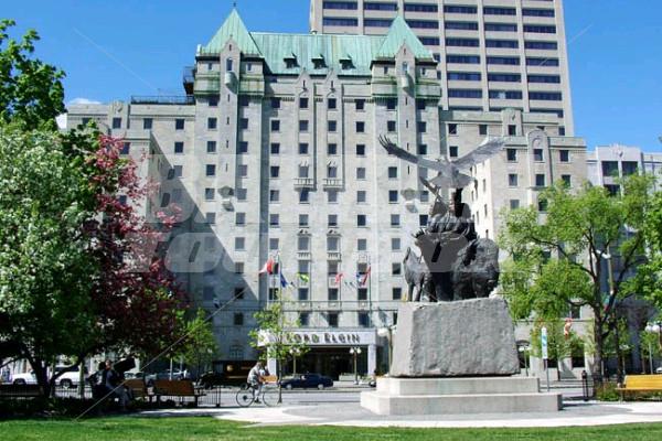 holiday in Lord Elgin Hotel Downtown Ottawa
