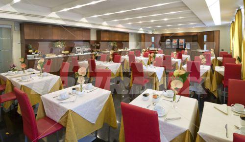 почивка в AS Hotel Cambiago