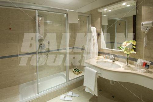 почивка в AS Hotel Cambiago