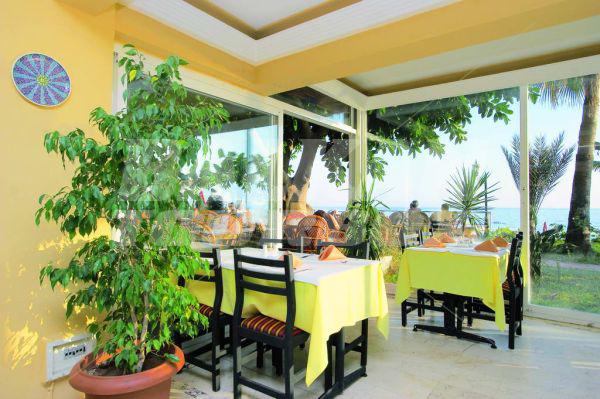 holiday in Kleopatra Beach