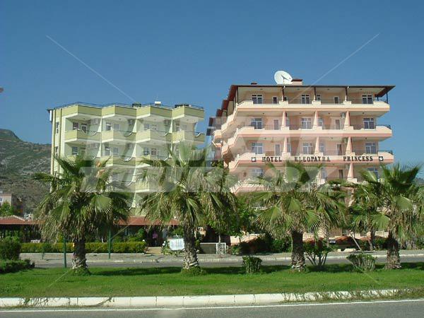 holiday in Kleopatra Beach