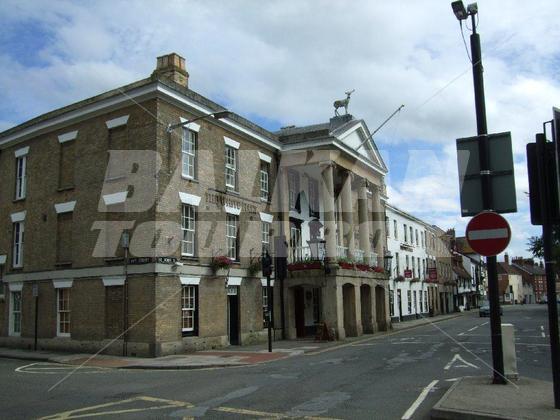 почивка в Mercure White Hart Salisbury