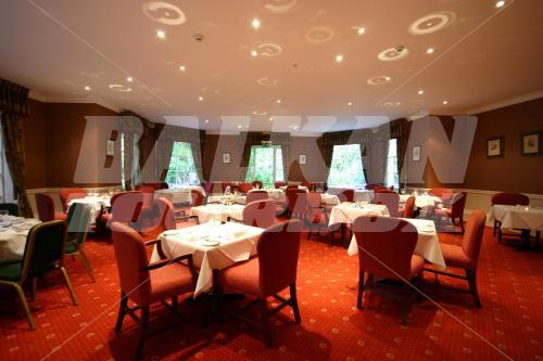 почивка в Mercure White Hart Salisbury