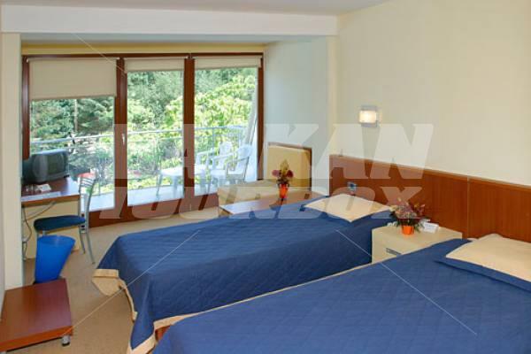 holiday in Koral