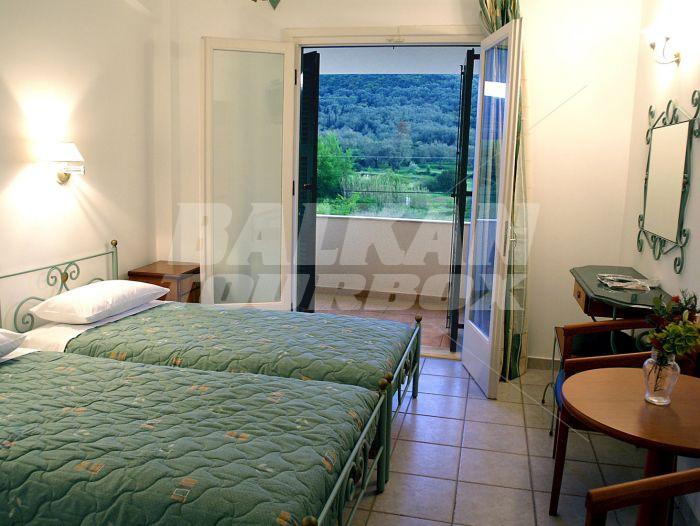 почивка в Paradise Inn