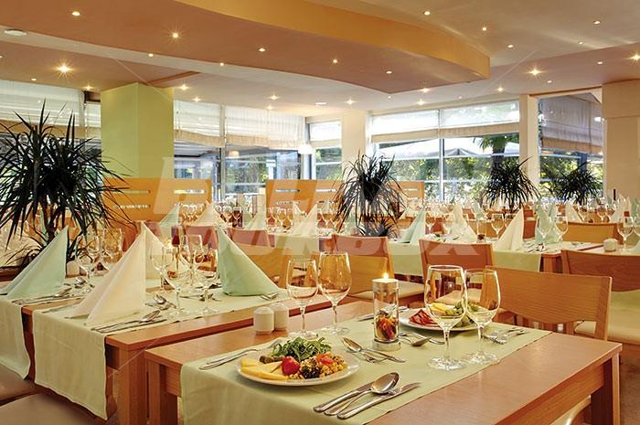 holiday in Valamar Diamant