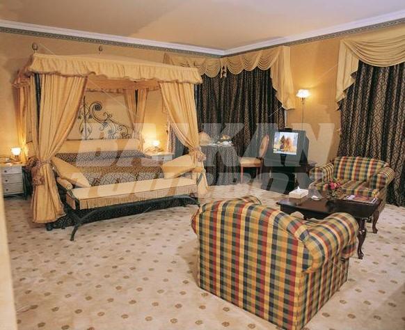 почивка в Metropolitan Deira