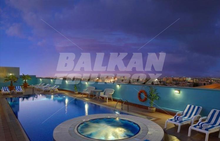 почивка в Metropolitan Deira