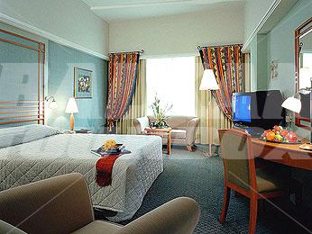 почивка в Sofitel Plaza