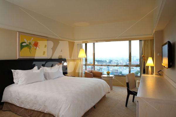 почивка в Sofitel Plaza