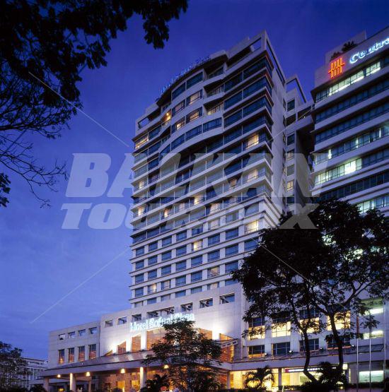 почивка в  Sofitel Plaza